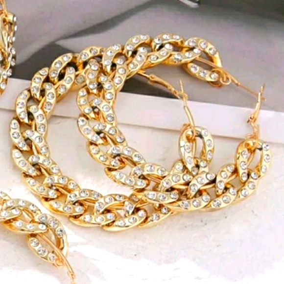 ⛓💎Crystal Chain⛓Link⛓Hoop Earrings💎⛓ - Picture 2 of 2